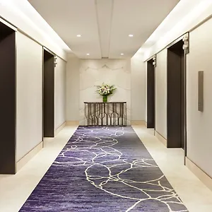4* מלון Hilton