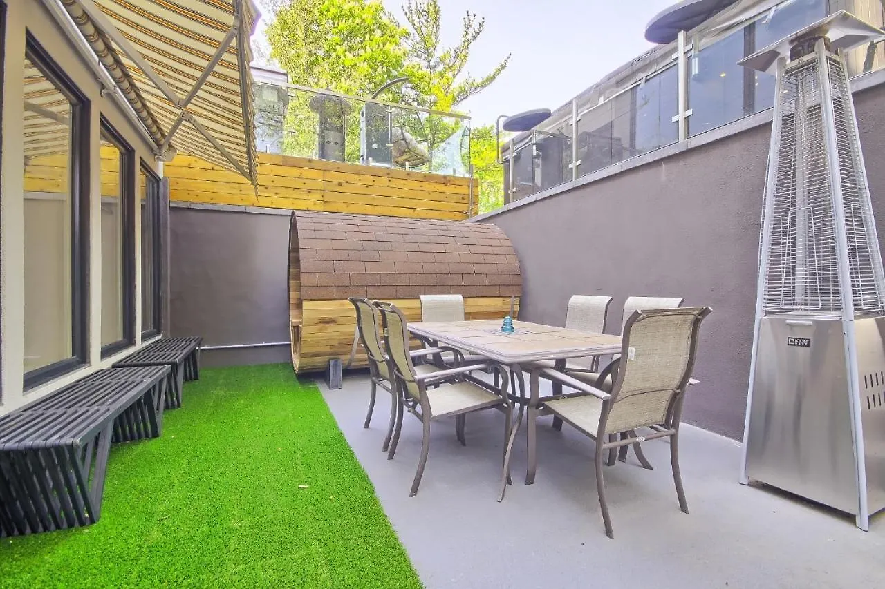 Charming And Luxurious 2Br+1Bath Guest Suite Toronto Apartment